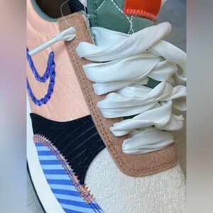 *RARE* Nike Daybreak ‘Crimson Tint Sapphire’ NWOT